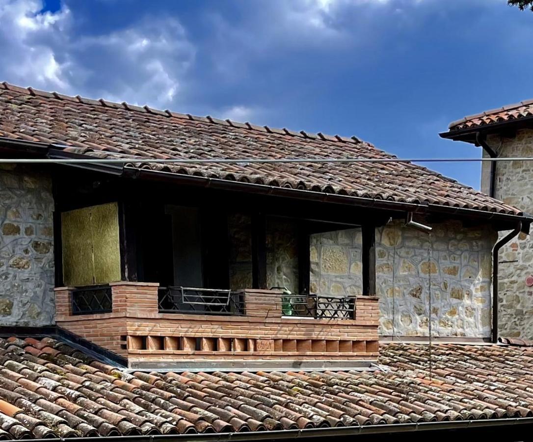 Mazzetti Country House-Vita In Campagna Con Giardino Vimignano-Chiesa Exteriör bild