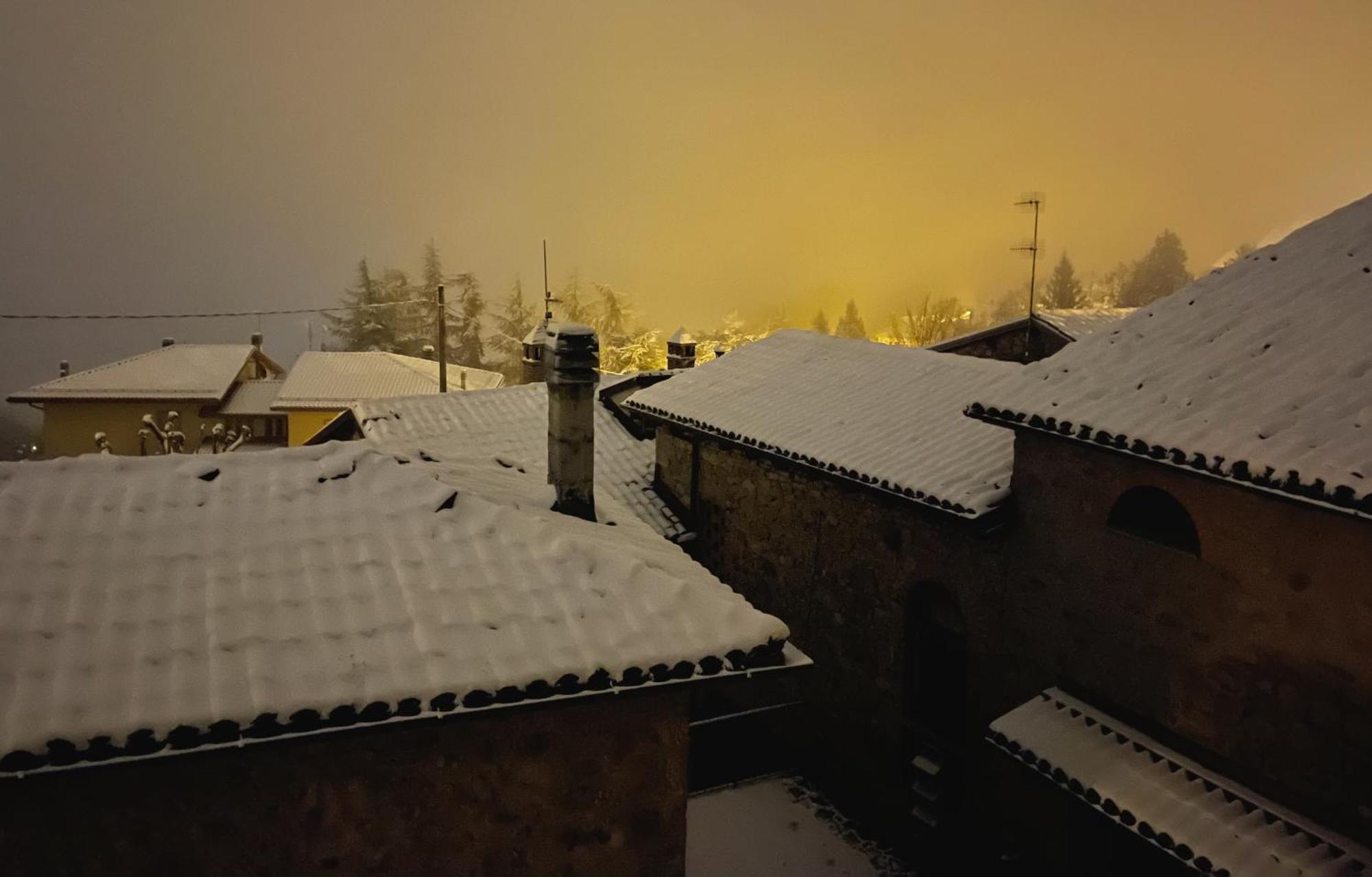 Mazzetti Country House-Vita In Campagna Con Giardino Vimignano-Chiesa Exteriör bild
